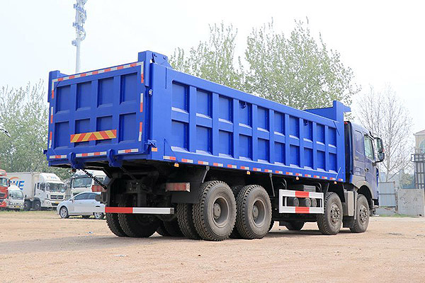Euro 4 HOWO-7 Dump truck 340HP 8X4 2