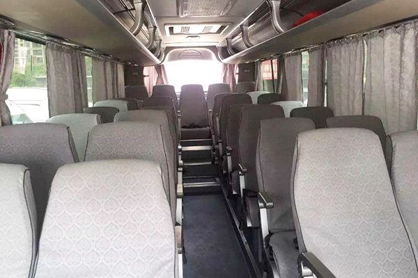 2013 Year Diesel Used Yutong Buses 58 Seats Zk 6110 White Color丨丨Carton Length: 10990mmm丨370horsepow 2