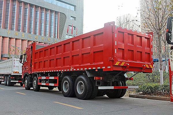 Euro 5 HOWO-7 Dump truck 420HP 8X4 2