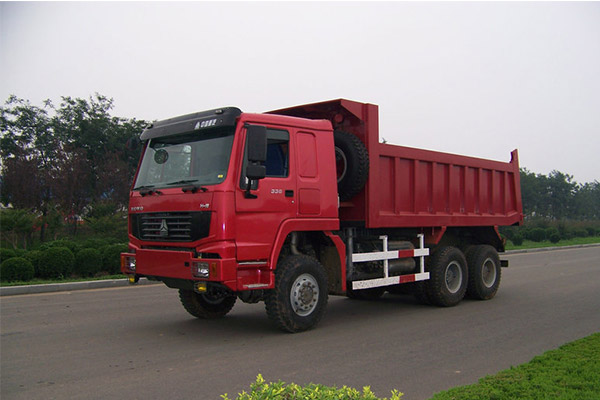 Euro 5 HOWO Dump Truck 300HP丨6x4丨20000KM