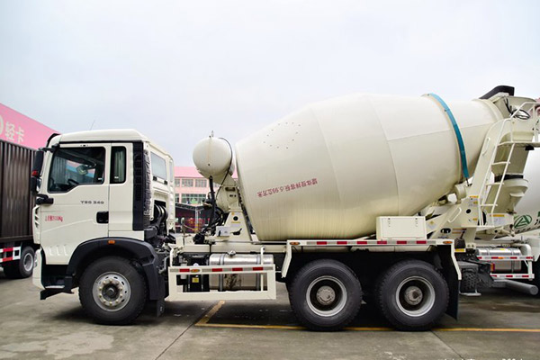 6CBM Concrete 6x4 Mixer Truck Sinotruk Howo 340HP 3