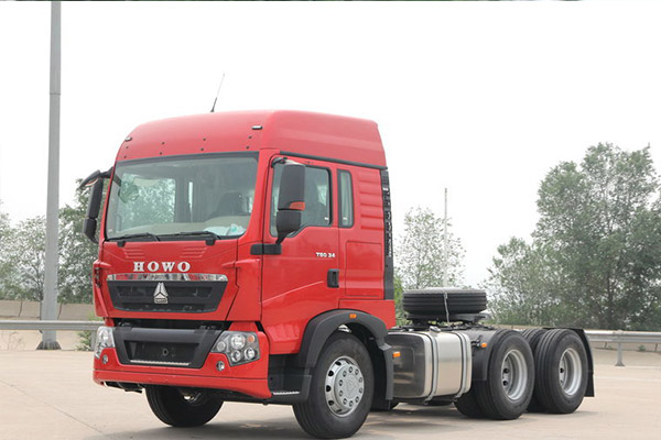 Euro 5 HOWO Used Tractor Truck 340 HP | 35000KM 4