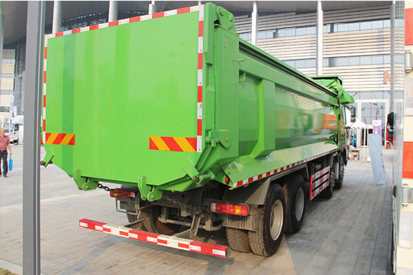 Euro 5 HOWO Dump Truck 380HP丨8x4丨39000KM 3