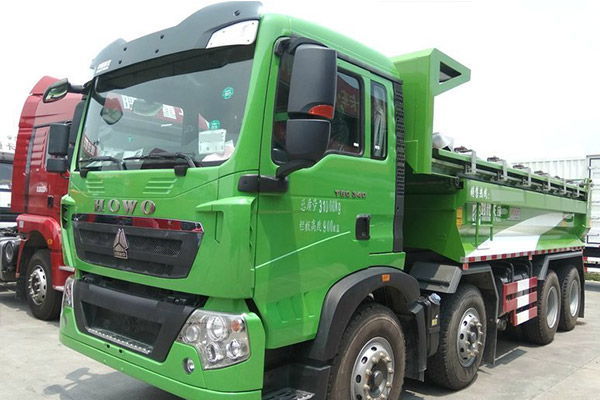 Euro 4 HOWO Dump Truck 340HP丨8x4丨30000KM 3