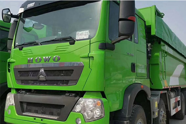 Euro 4 HOWO Dump Truck 400HP丨8x4丨39000KM 2