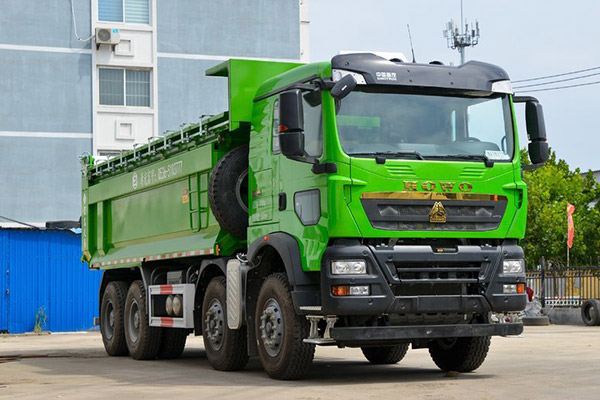 Euro 5 HOWO Dump Truck 440HP丨8x4丨42000KM