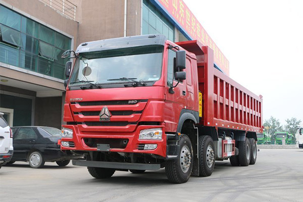 Euro 5 HOWO Dump Truck 380HP丨8x4丨38000KM 2