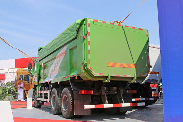 Euro 5 SHACMAN F3000 Dump Truck 375HP丨6x4丨38000KM 2
