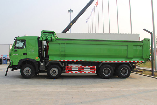 Sinotruk HOWO T6G used 8X4 dump truck 380HP tipper truck 2