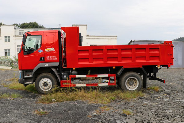 Euro 5 DFAC 4X2 160HP used dump truck 2