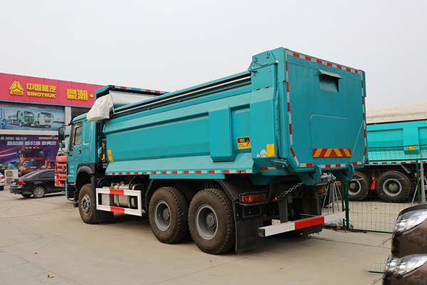 Sinotruk HOWO-7 380HP 6X4 Dump Truck 4
