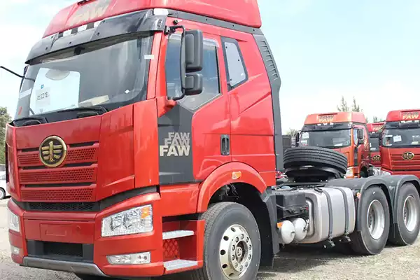 China FAW Low Price jiefang 6*4 Trailer Tractor Truck Head