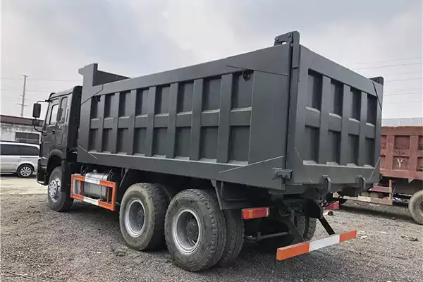 Howo 6×4 12 Wheeler Used Dump Truck 3