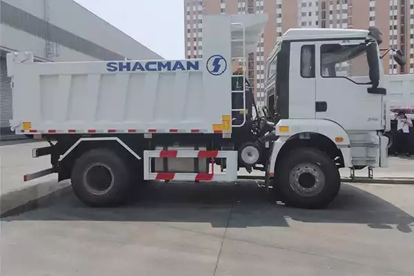SHACMAN 6 Wheeler 4x2 Mini Dump Truck 3