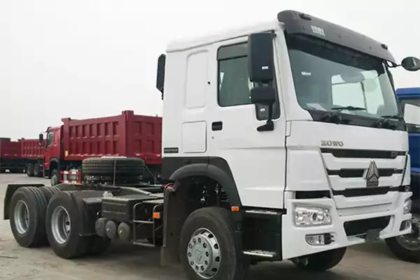 Sinotruck Howo 6×4 375HP Tractor Truck For Sale 2