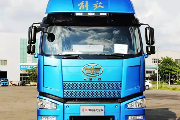 Used Faw Jiefang 6x4 Tractor Truck Trailer Head For Sale 2