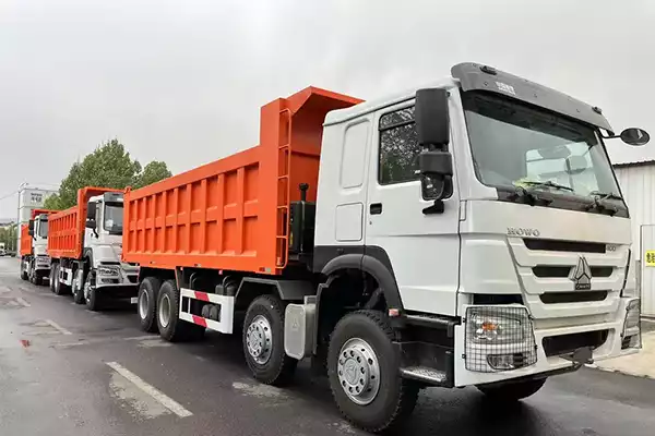 Sinotruck Howo 400Hp 8x4 50 Ton Used Tipper Dump Trucks For Sale  2